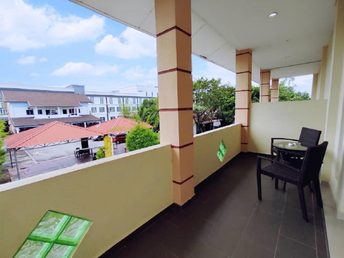 Adina Drive-In Motel Cenang - Managed By Shell Out Resort Pantai Cenang  Esterno foto