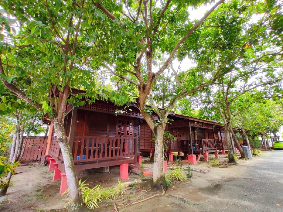 Adina Drive-In Motel Cenang - Managed By Shell Out Resort Pantai Cenang  Esterno foto