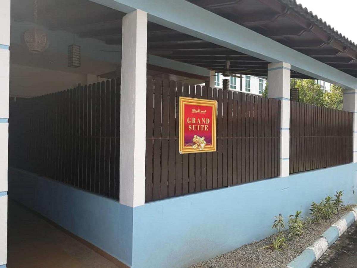 Adina Drive-In Motel Cenang - Managed By Shell Out Resort Pantai Cenang  Esterno foto