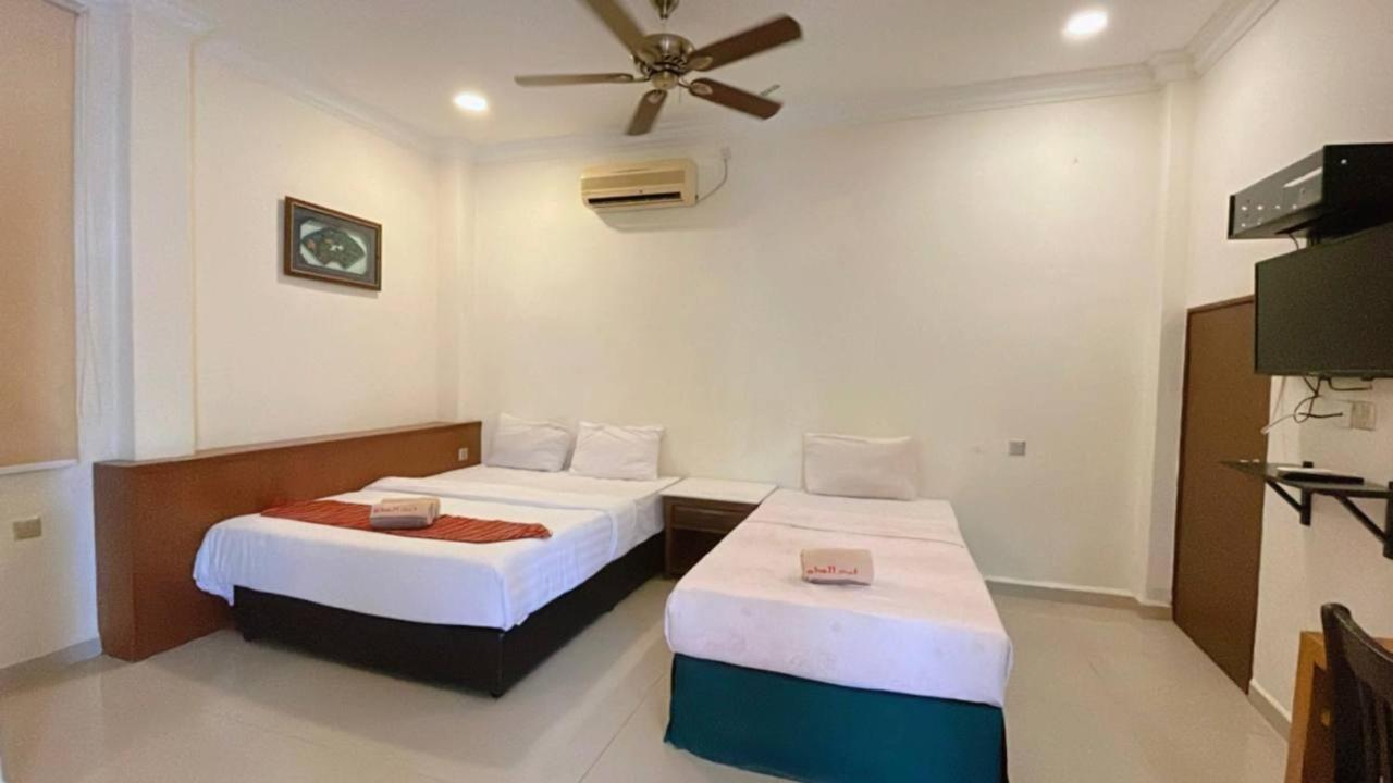 Adina Drive-In Motel Cenang - Managed By Shell Out Resort Pantai Cenang  Esterno foto
