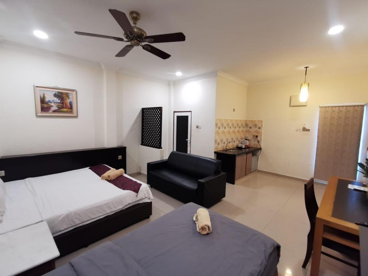 Adina Drive-In Motel Cenang - Managed By Shell Out Resort Pantai Cenang  Esterno foto