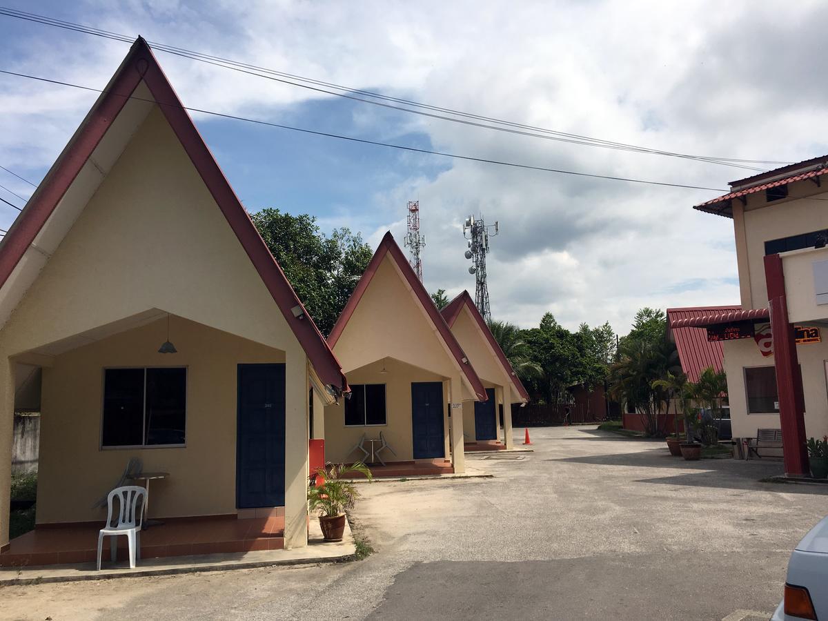 Adina Drive-In Motel Cenang - Managed By Shell Out Resort Pantai Cenang  Esterno foto
