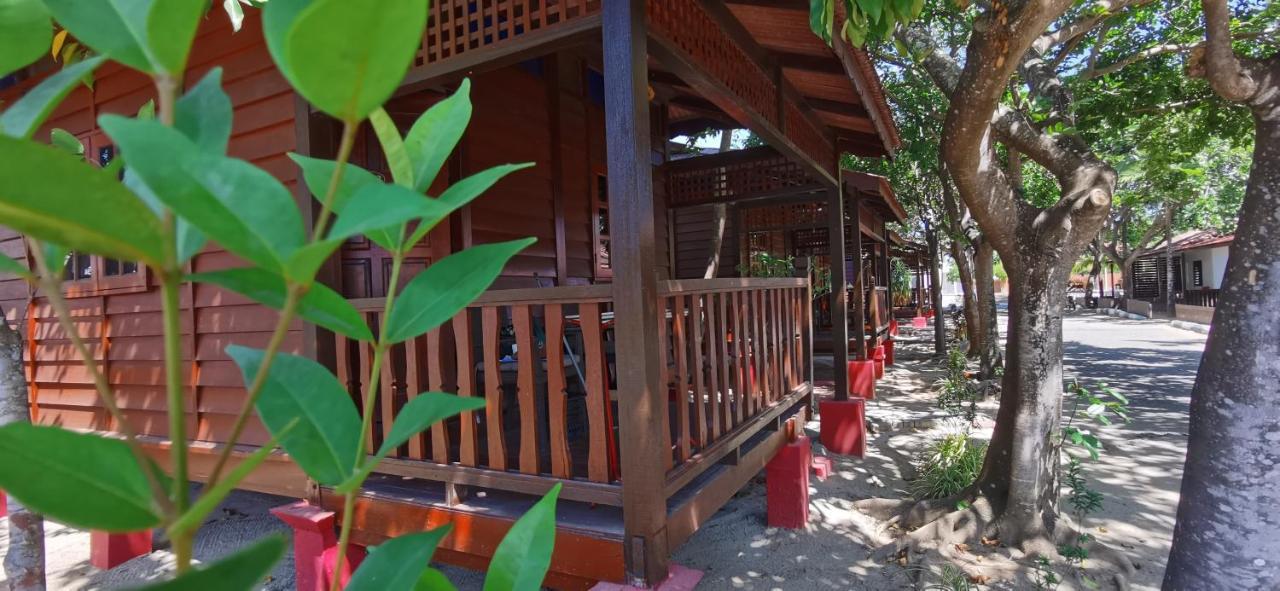 Adina Drive-In Motel Cenang - Managed By Shell Out Resort Pantai Cenang  Esterno foto